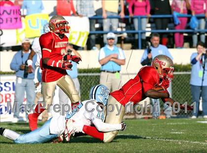Thumbnail 2 in Lafayette vs. North Pike (MHSAA Class 4A Final) photogallery.