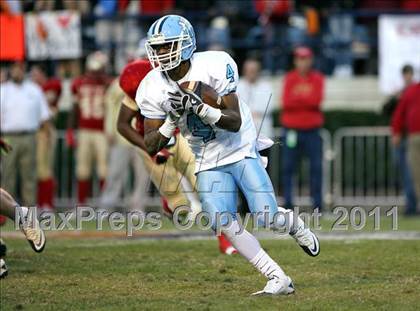 Thumbnail 1 in Lafayette vs. North Pike (MHSAA Class 4A Final) photogallery.
