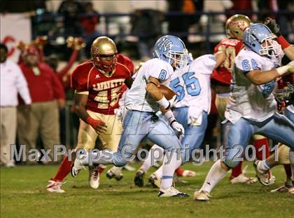Thumbnail 1 in Lafayette vs. North Pike (MHSAA Class 4A Final) photogallery.