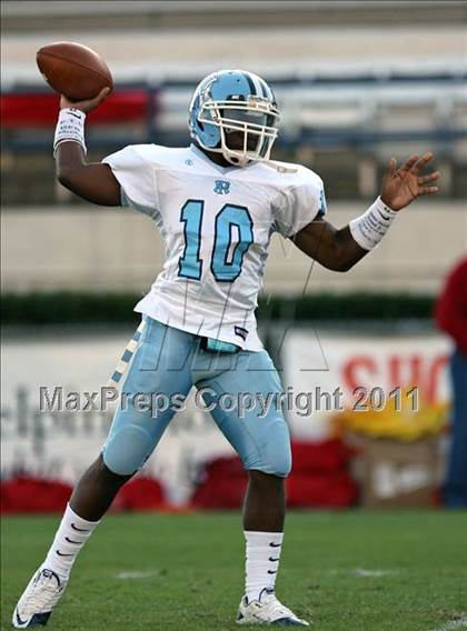 Thumbnail 3 in Lafayette vs. North Pike (MHSAA Class 4A Final) photogallery.