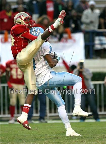 Thumbnail 1 in Lafayette vs. North Pike (MHSAA Class 4A Final) photogallery.