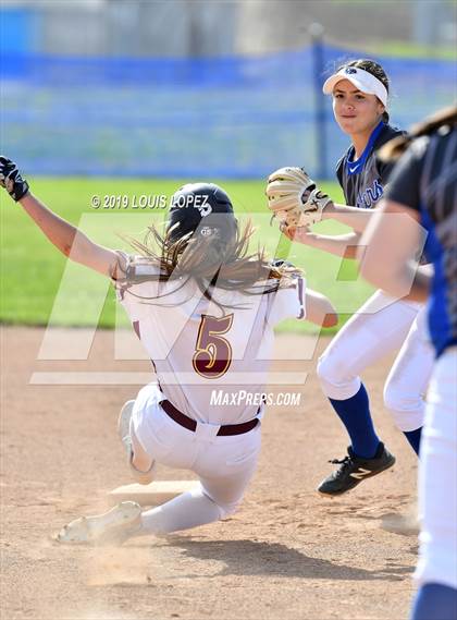 Thumbnail 3 in West Covina @ Diamond Ranch photogallery.