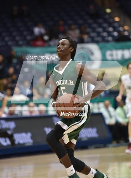 Thumbnail 2 in Santa Fe Christian vs. Lincoln (CIF San Diego Division I Final) photogallery.