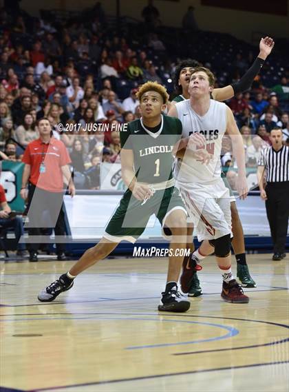 Thumbnail 1 in Santa Fe Christian vs. Lincoln (CIF San Diego Division I Final) photogallery.