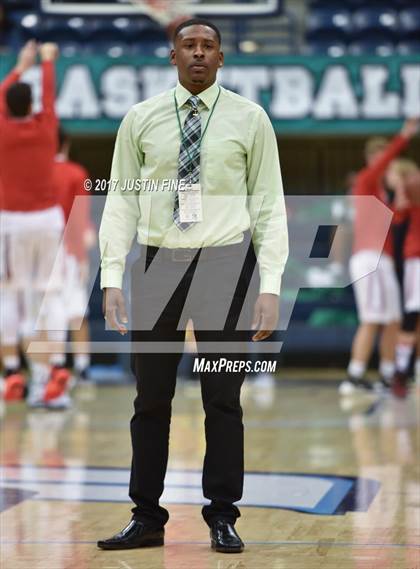 Thumbnail 1 in Santa Fe Christian vs. Lincoln (CIF San Diego Division I Final) photogallery.