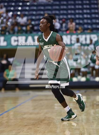 Thumbnail 2 in Santa Fe Christian vs. Lincoln (CIF San Diego Division I Final) photogallery.