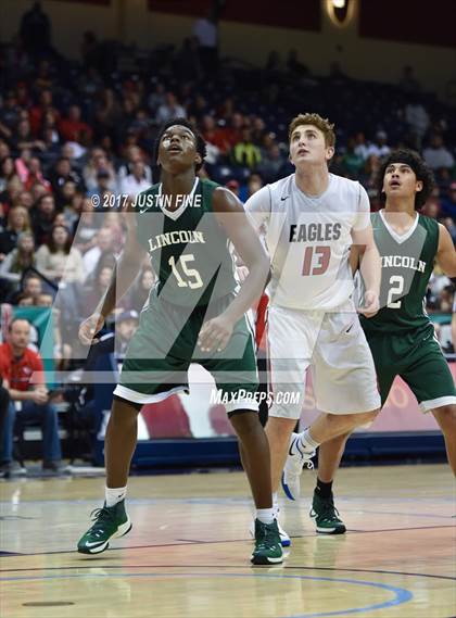 Thumbnail 2 in Santa Fe Christian vs. Lincoln (CIF San Diego Division I Final) photogallery.