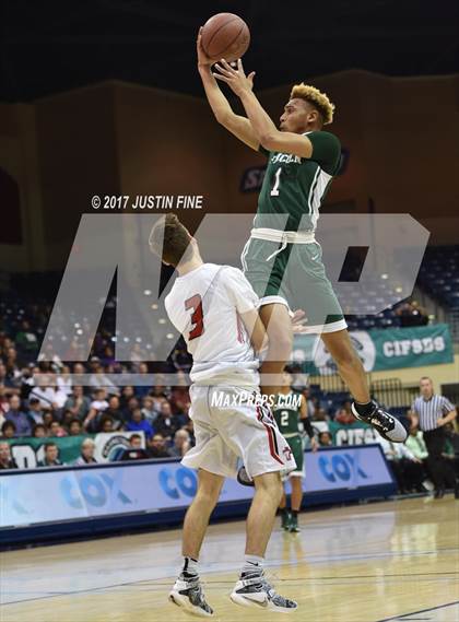 Thumbnail 2 in Santa Fe Christian vs. Lincoln (CIF San Diego Division I Final) photogallery.