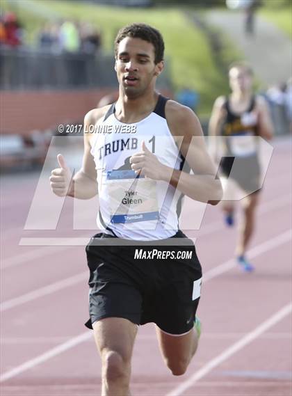 Thumbnail 2 in 50th Annual Loucks Games (Men's 800 Meter Run) photogallery.