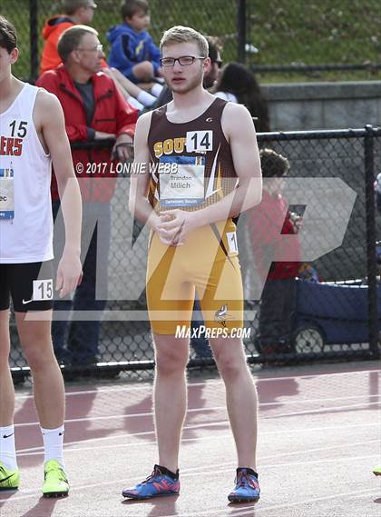 Thumbnail 1 in 50th Annual Loucks Games (Men's 800 Meter Run) photogallery.