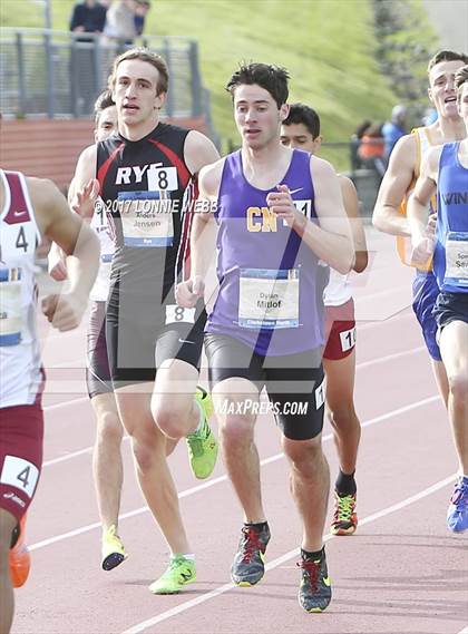 Thumbnail 3 in 50th Annual Loucks Games (Men's 800 Meter Run) photogallery.