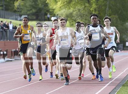 Thumbnail 3 in 50th Annual Loucks Games (Men's 800 Meter Run) photogallery.