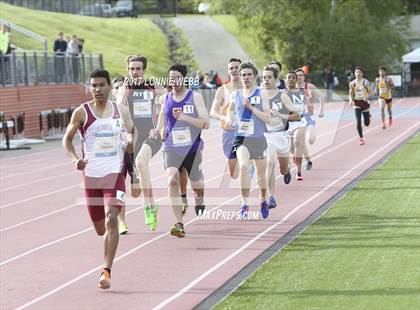 Thumbnail 2 in 50th Annual Loucks Games (Men's 800 Meter Run) photogallery.