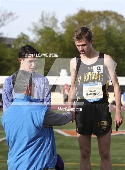 Thumbnail 3 in 50th Annual Loucks Games (Men's 800 Meter Run) photogallery.