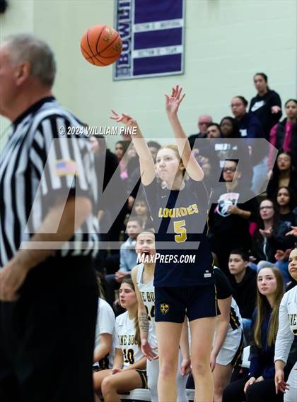 Thumbnail 2 in Our Lady of Lourdes vs Pine Bush (Section 9 Class AAA Final) photogallery.