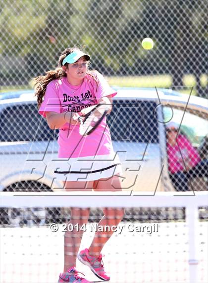 Thumbnail 2 in Holmes @ Uvalde photogallery.
