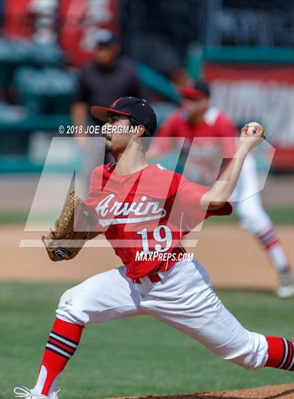 Thumbnail 3 in Liberty vs. Arvin (CIF CS D5 Final) photogallery.