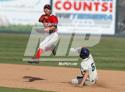 Thumbnail 3 in Liberty vs. Arvin (CIF CS D5 Final) photogallery.