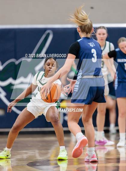 Thumbnail 3 in Pine Creek vs Ralston Valley (CHSAA 6A Sweet 16) photogallery.