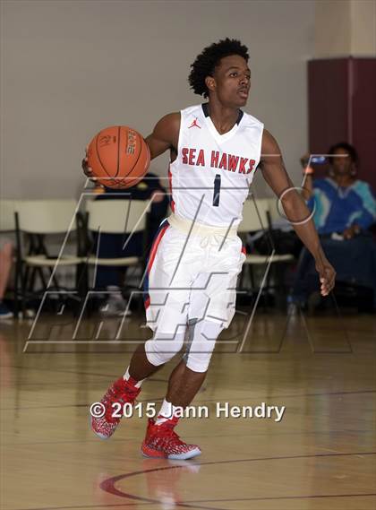 Thumbnail 3 in Redondo Union vs. Folsom (MaxPreps Holiday Classic) photogallery.