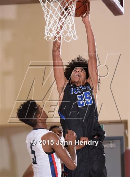 Thumbnail 1 in Redondo Union vs. Folsom (MaxPreps Holiday Classic) photogallery.