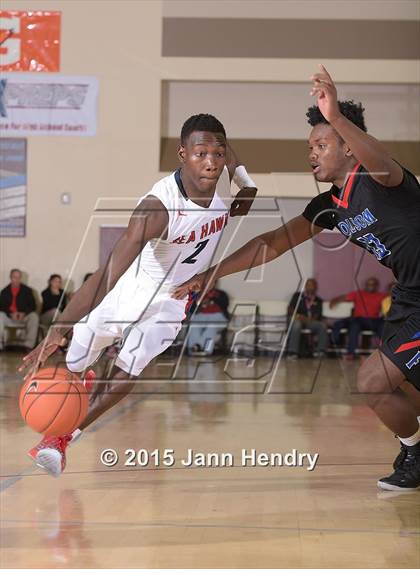 Thumbnail 3 in Redondo Union vs. Folsom (MaxPreps Holiday Classic) photogallery.