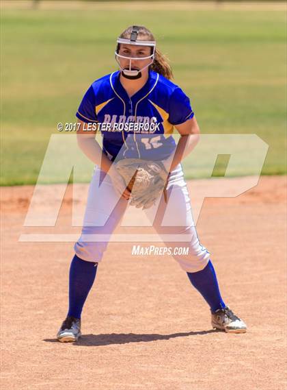 Thumbnail 1 in D'Hanis vs. Bruni (UIL 1A Regional Semifinal) photogallery.