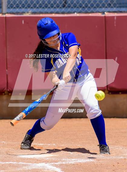 Thumbnail 2 in D'Hanis vs. Bruni (UIL 1A Regional Semifinal) photogallery.