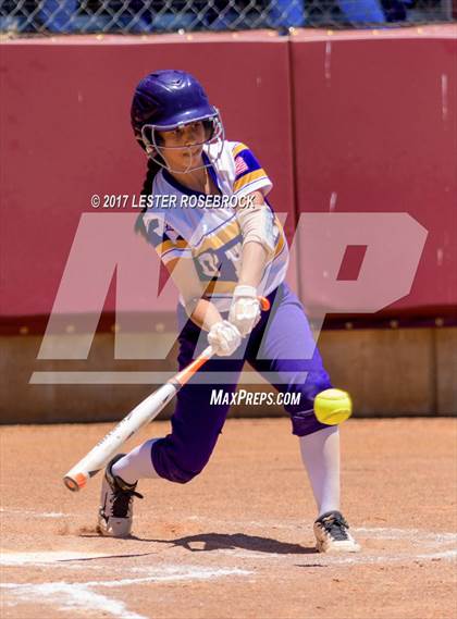 Thumbnail 1 in D'Hanis vs. Bruni (UIL 1A Regional Semifinal) photogallery.