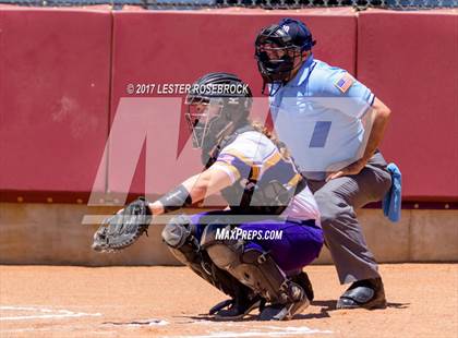 Thumbnail 1 in D'Hanis vs. Bruni (UIL 1A Regional Semifinal) photogallery.