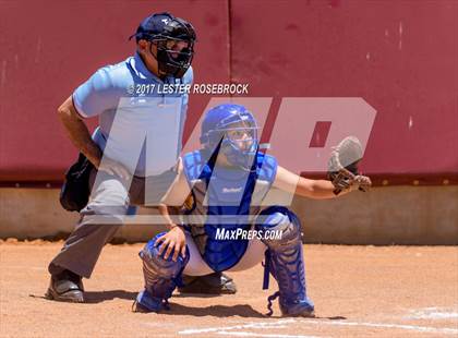 Thumbnail 3 in D'Hanis vs. Bruni (UIL 1A Regional Semifinal) photogallery.