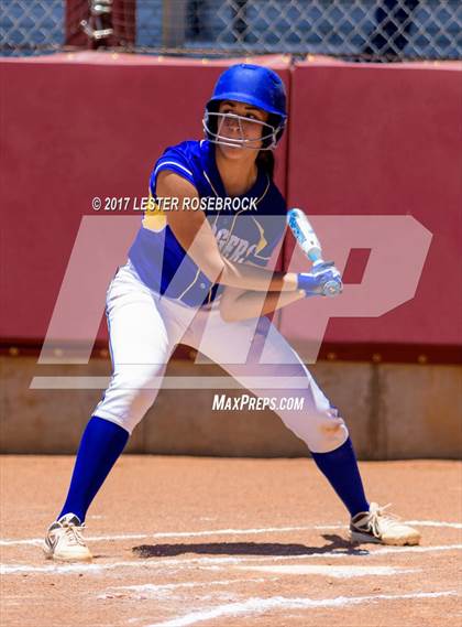 Thumbnail 1 in D'Hanis vs. Bruni (UIL 1A Regional Semifinal) photogallery.