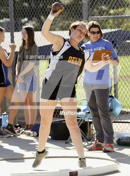 Thumbnail 1 in Cougar Friendship Relays photogallery.