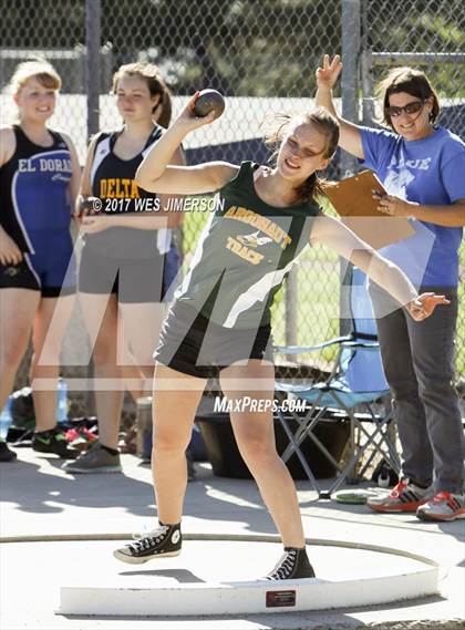 Thumbnail 2 in Cougar Friendship Relays photogallery.