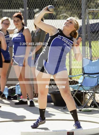 Thumbnail 2 in Cougar Friendship Relays photogallery.