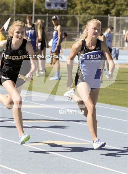 Thumbnail 2 in Cougar Friendship Relays photogallery.