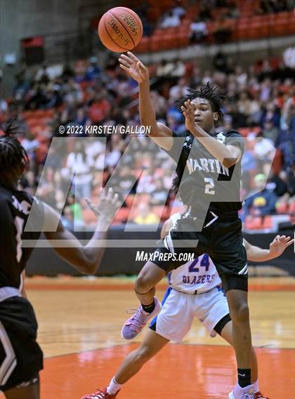 Thumbnail 2 in Americas vs. Martin (6A UIL Regional Semifinal) photogallery.