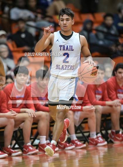 Thumbnail 3 in Americas vs. Martin (6A UIL Regional Semifinal) photogallery.