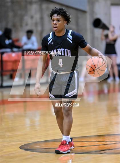 Thumbnail 1 in Americas vs. Martin (6A UIL Regional Semifinal) photogallery.