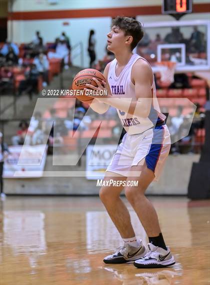 Thumbnail 2 in Americas vs. Martin (6A UIL Regional Semifinal) photogallery.