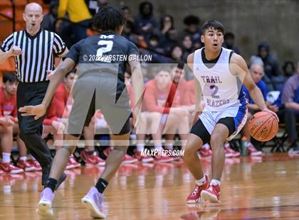 Thumbnail 3 in Americas vs. Martin (6A UIL Regional Semifinal) photogallery.