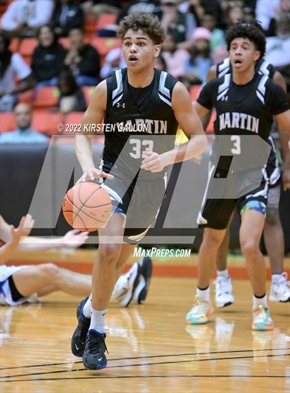 Thumbnail 3 in Americas vs. Martin (6A UIL Regional Semifinal) photogallery.