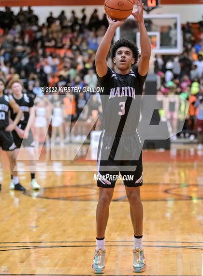 Thumbnail 2 in Americas vs. Martin (6A UIL Regional Semifinal) photogallery.
