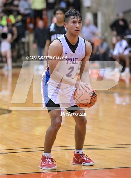 Thumbnail 3 in Americas vs. Martin (6A UIL Regional Semifinal) photogallery.