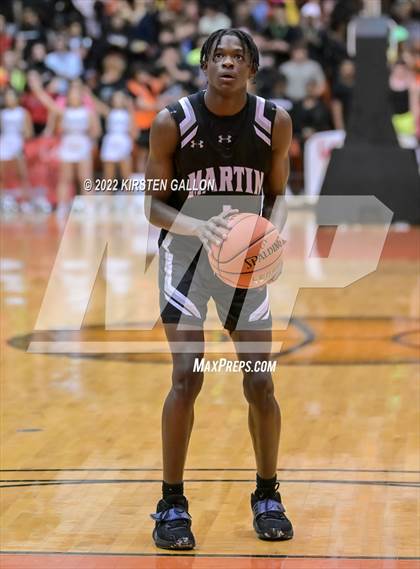 Thumbnail 2 in Americas vs. Martin (6A UIL Regional Semifinal) photogallery.