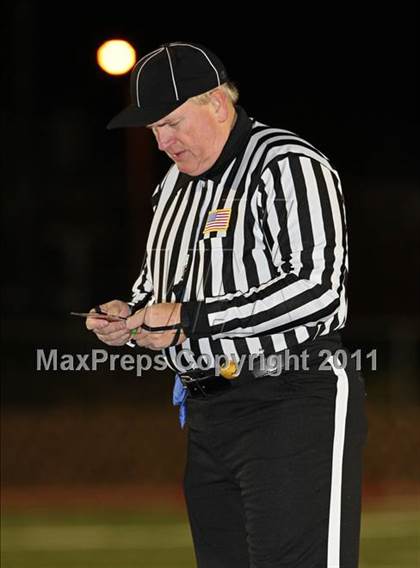 Thumbnail 1 in Sierra Canyon vs. Paraclete (CIF SS East Valley Division Final) photogallery.