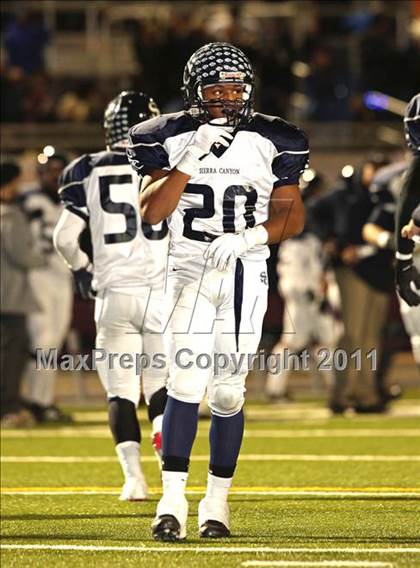 Thumbnail 3 in Sierra Canyon vs. Paraclete (CIF SS East Valley Division Final) photogallery.
