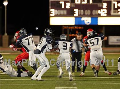 Thumbnail 2 in Sierra Canyon vs. Paraclete (CIF SS East Valley Division Final) photogallery.