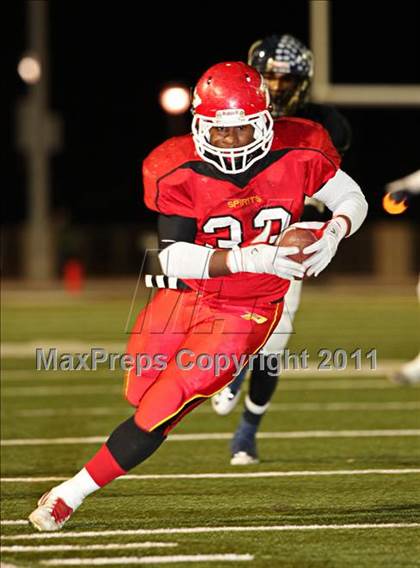 Thumbnail 3 in Sierra Canyon vs. Paraclete (CIF SS East Valley Division Final) photogallery.