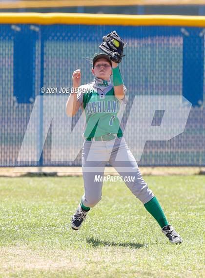 Thumbnail 1 in Golden Valley @ Highland (CIF Central Section D5 Quarterfinal) photogallery.